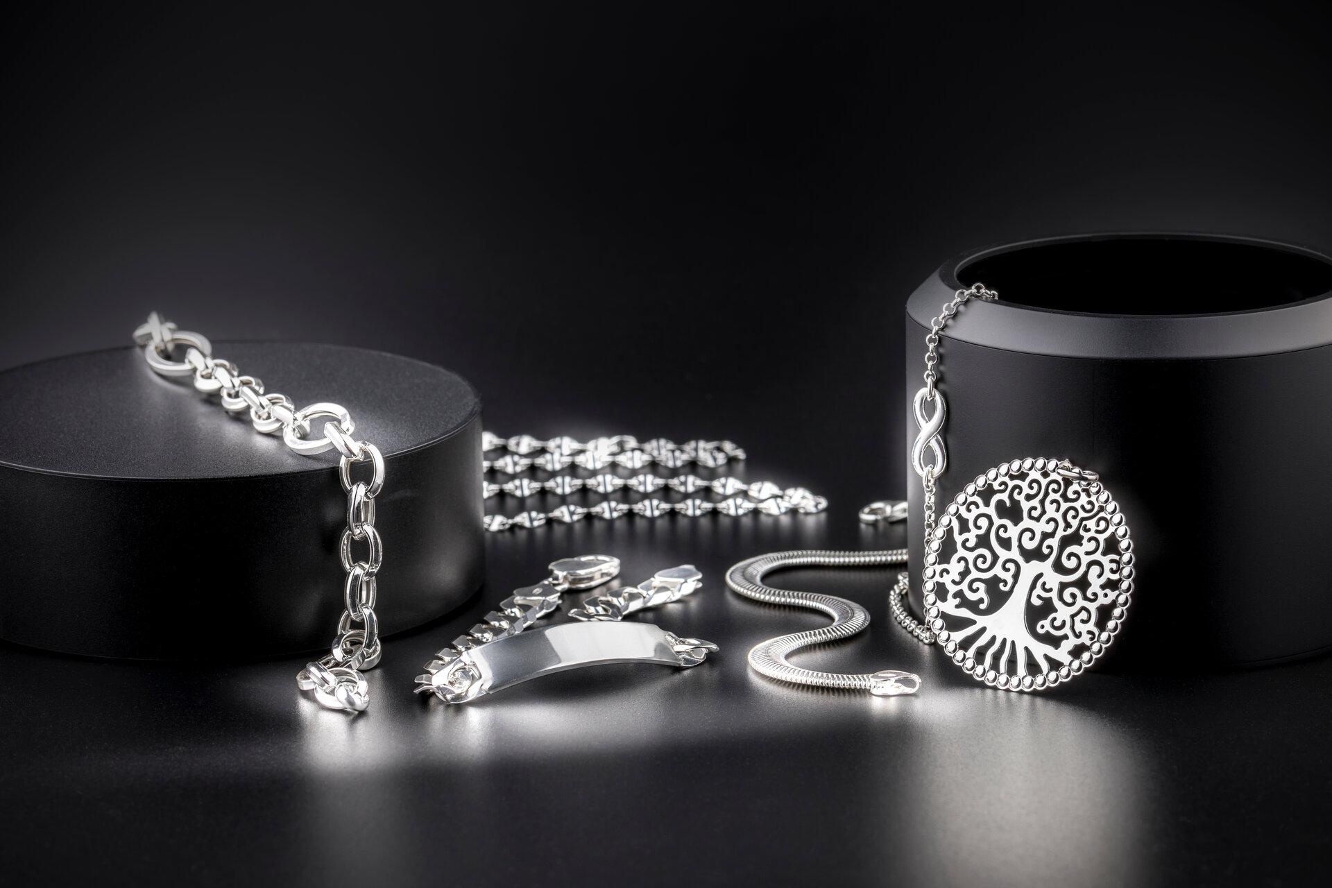 Schmuck von Luxus-Silberschmuck, Halsketten, Silberwaren, Ringe