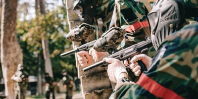 Paintball als beliebte Outdoor-Aktivität – was braucht man dafür eigentlich?
